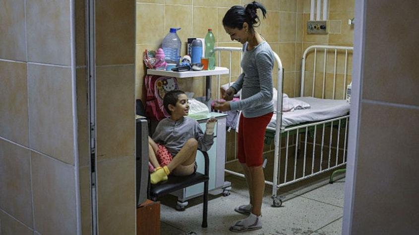 Cuba restringe la salida de sus médicos al extranjero