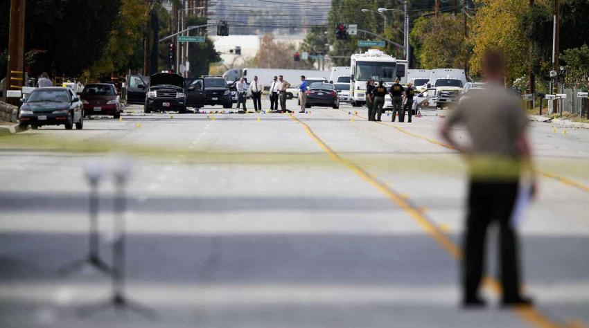 Mujer involucrada en tiroteo de San Bernardino habría jurado lealtad al Estado Islámico