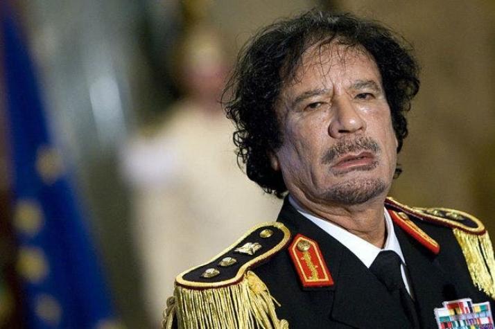 Los africanos que extrañan al "mesías" Muamar Gadafi