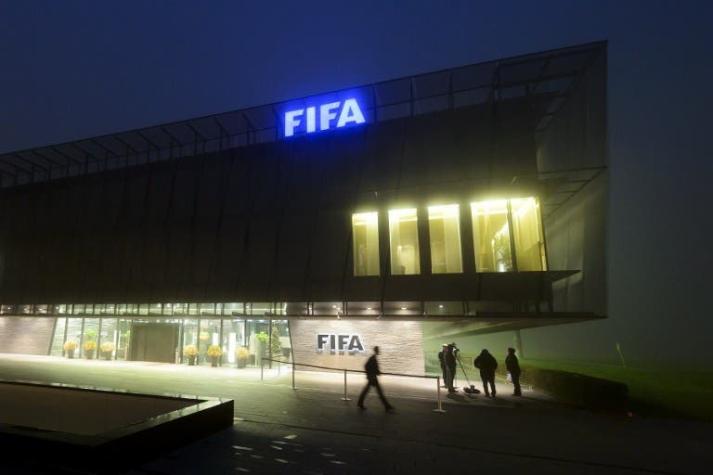 Autoridades de EE.UU. amenazan con castigar a varios bancos por escándalo FIFA
