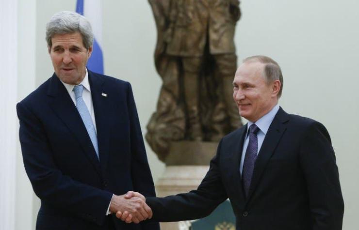 John Kerry se reúne con Vladimir Putin para buscar solución a conflicto en Siria