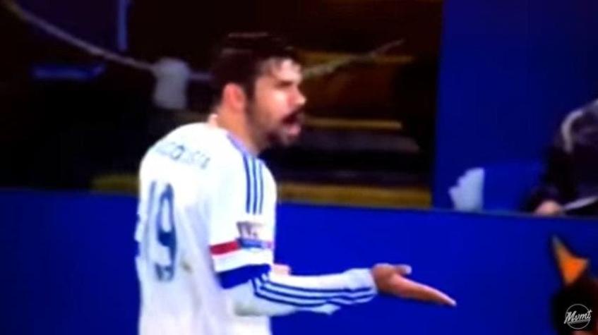 [VIDEO] El repochable gesto de Diego Costa a la defensa del Chelsea