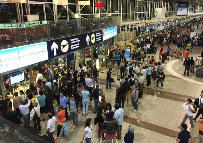 Paro aeronáutico: Gobierno asegura que se han suspendido 51 vuelos de un total de 170