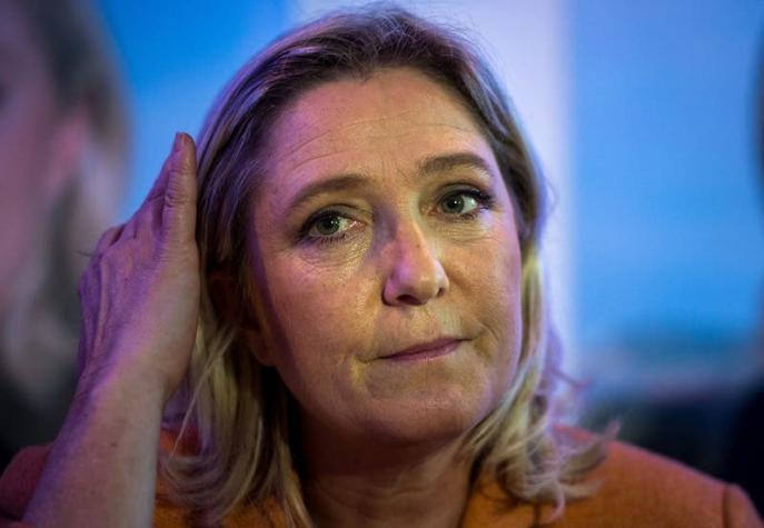 Marine Le Pen retira de su cuenta Twitter foto de periodista James Foley decapitado
