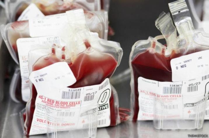 Los países que siguen prohibiendo a los homosexuales donar sangre