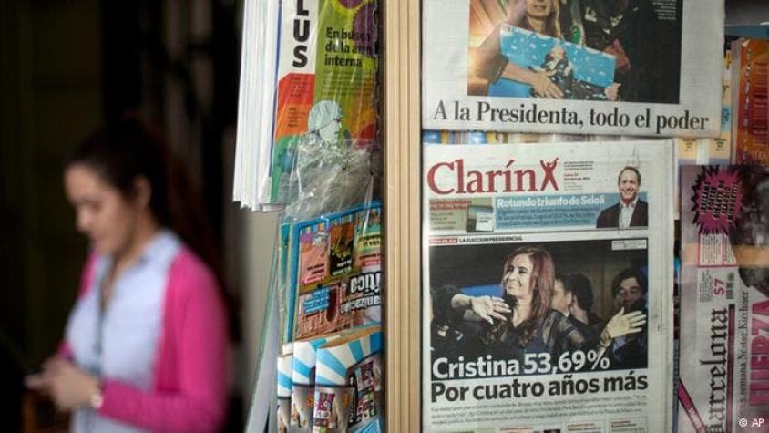 Juez frena al gobierno argentino en su afán por eliminar ley de medios