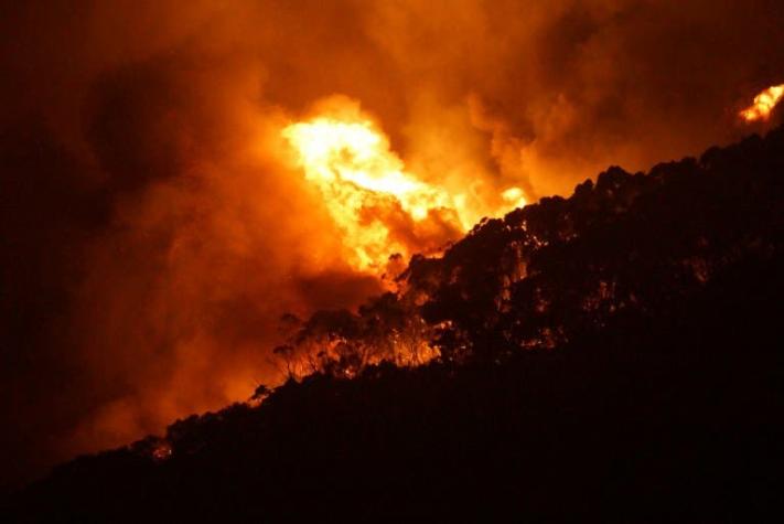 Más de 100 viviendas destruidas por un incendio en Australia