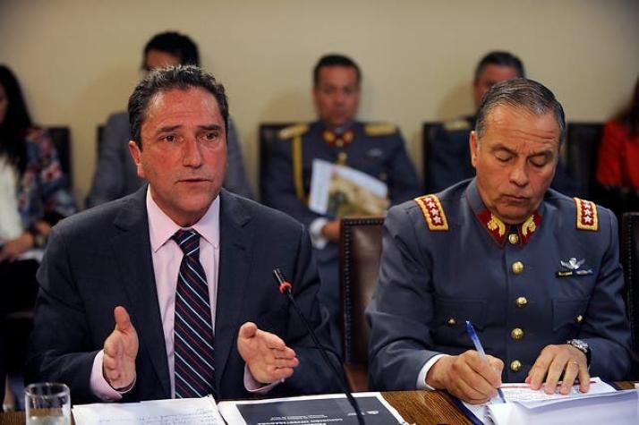 José Antonio Gómez: "Este es un fraude al Ejército y a los chilenos con recursos que son públicos"
