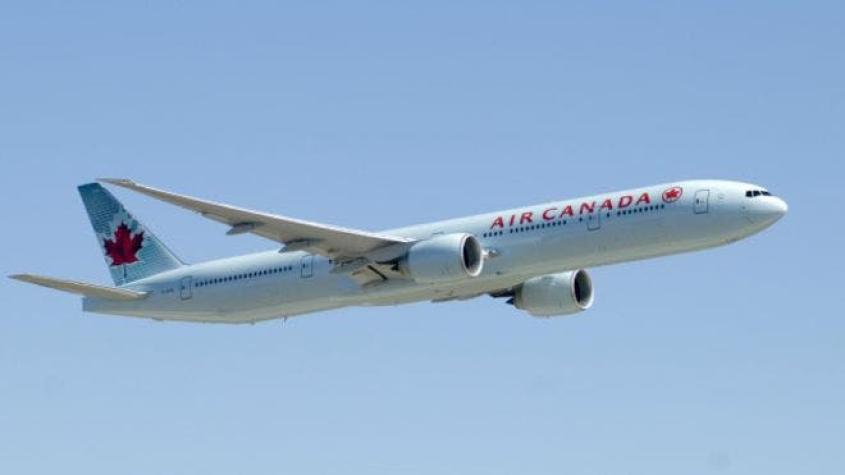 Fuerte turbulencia sacude un vuelo de Air Canadá y causa 21 heridos