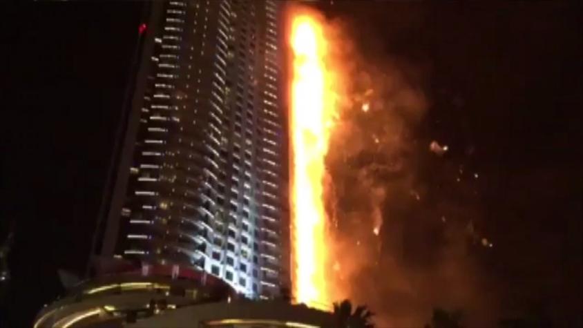 Experto en emergencias explica sistema de evacuación tras incendio en hotel de Dubái