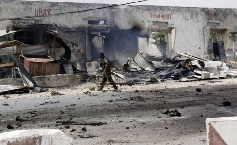 Tres heridos en atentado suicida en un restaurante en la capital de Somali