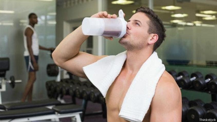 ¿Realmente ayudan los suplementos de proteínas a ganar músculo?