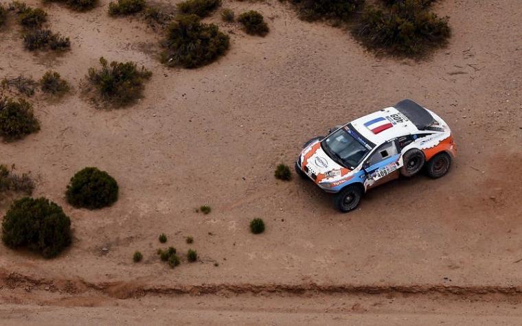 Muere espectador atropellado por auto en Rally Dakar