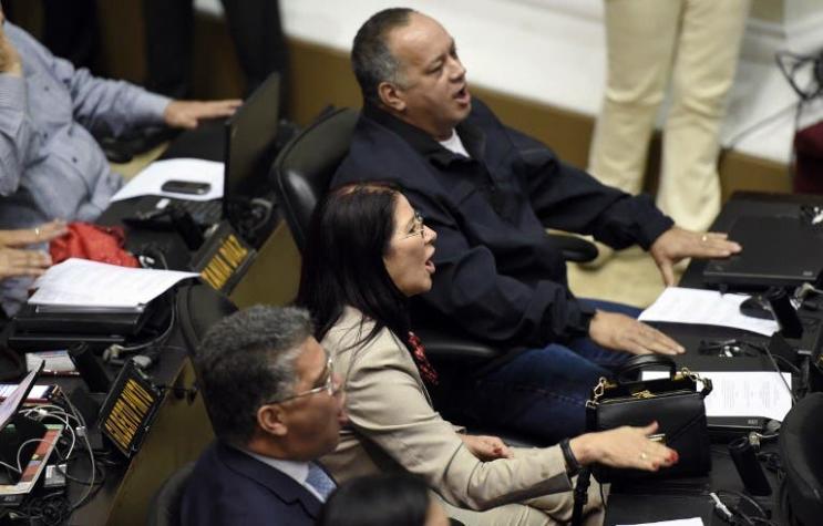 Chavismo plantea que Corte Suprema legisle en reemplazo del Parlamento