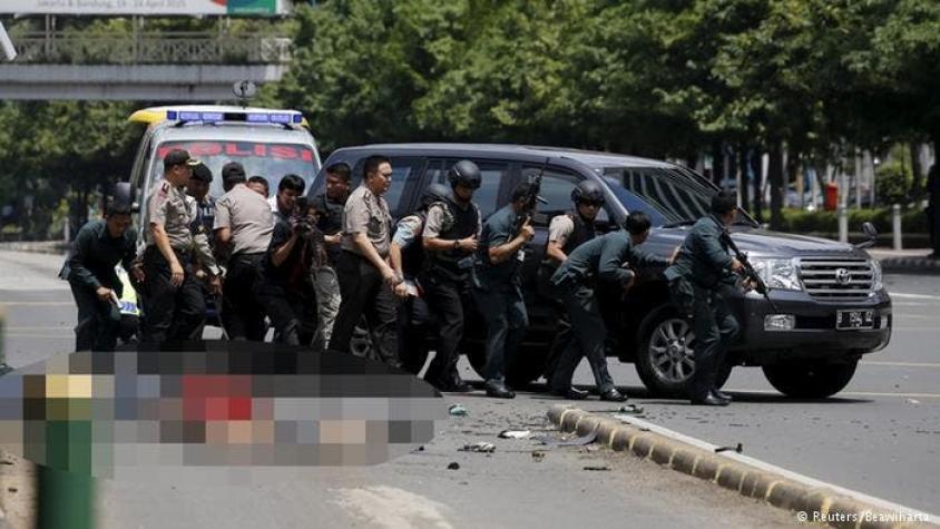 Múltiples explosiones sacuden el centro de la capital de Indonesia