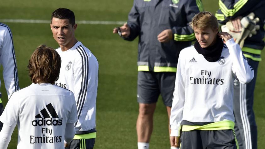 [VIDEO] Jugador de 17 años del Real Madrid regatea a Cristiano Ronaldo