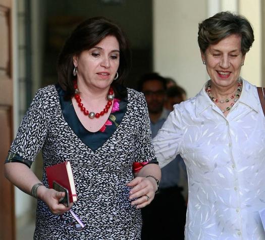Nueva Mayoría respalda a Ana Lya Uriarte tras vinculación con Caval