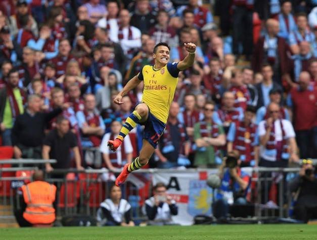 Gol de Alexis elegido el mejor del Arsenal en el 2015