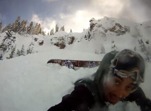 [VIDEO] Esquiador es acusado de provocar una peligrosa avalancha en California