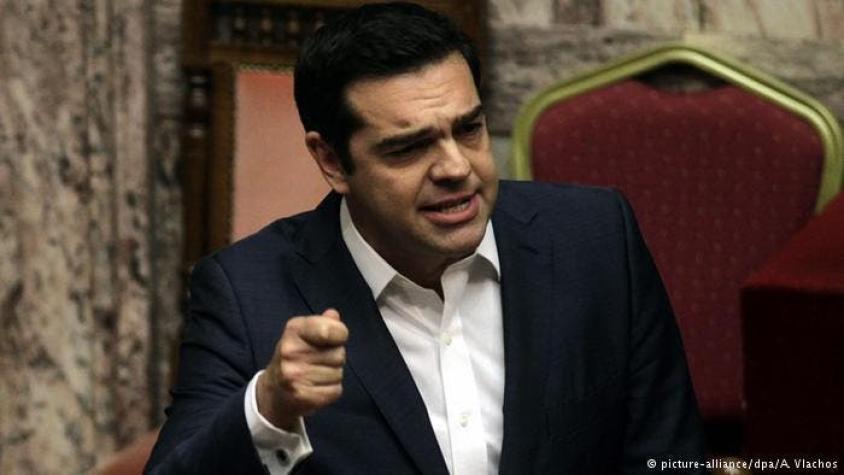Tsipras defiende reforma de pensiones pese a protestas