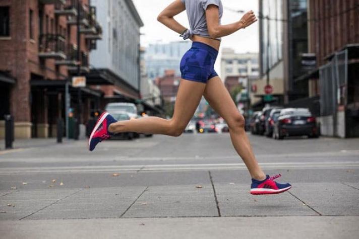 Nuevas zapatillas prometen revolucionar el mercado del running femenino
