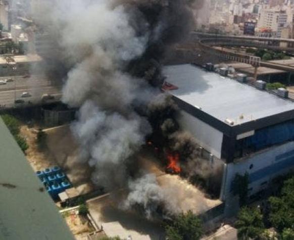 Argentina: Estación televisiva del Grupo Clarín sufre incendio