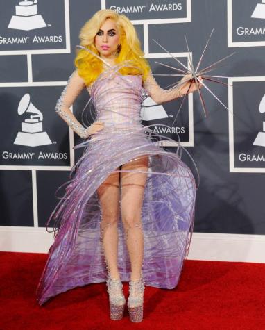 Lady Gaga rendirá tributo a David Bowie en los Grammy