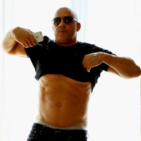 Vin Diesel muestra su tonificado cuerpo en redes sociales