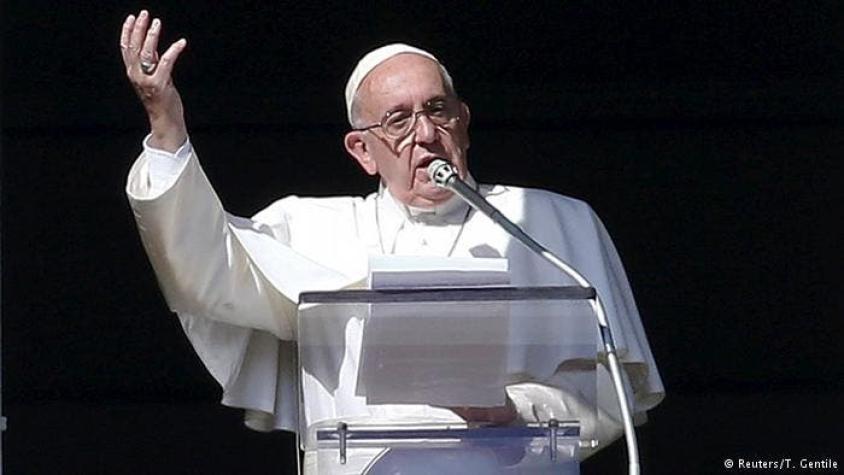 Papa Francisco pide perdón a los indígenas por años de exclusión