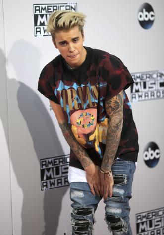 Justin Bieber agradece a sus fanáticas tras conseguir su primer Grammy