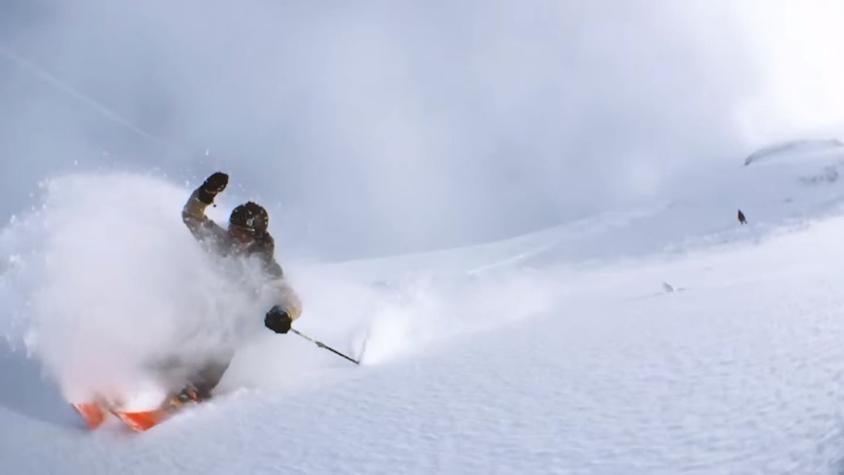 [VIDEO] Esquiador logra captar increíbles imágenes en 360° tras realizar un experimento