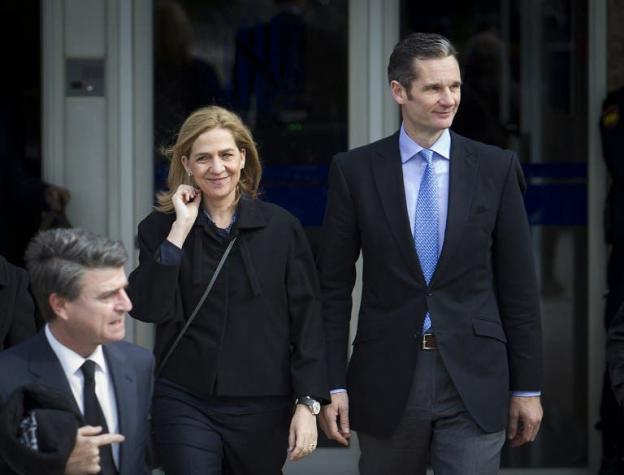"Acuerdos" entre amigos salen a la luz en juicio al cuñado del rey de España