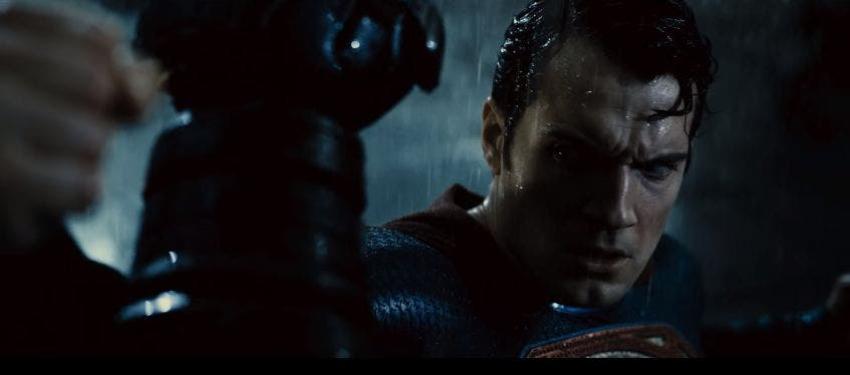 [VIDEO] Este es el trailer final de "Batman vs Superman: El origen de la justicia"