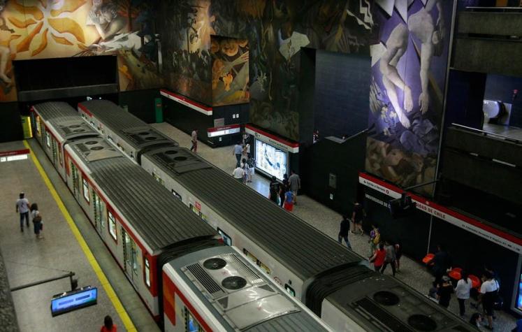 Director de Transporte Metropolitano defendió alza en tarifas de Metro