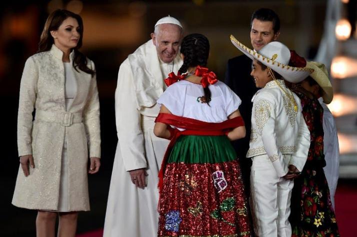 Papa llama a clase política en México a dar justicia, seguridad y paz a población