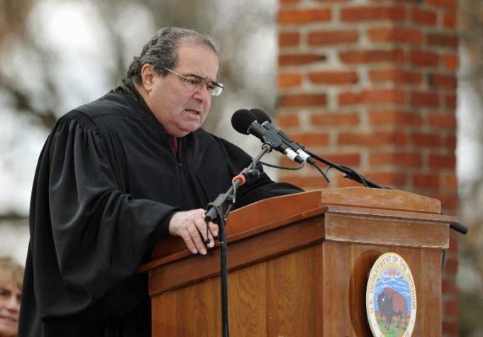 Miles asisten al funeral de juez Scalia en EE.UU. y comienza la batalla por su sucesor