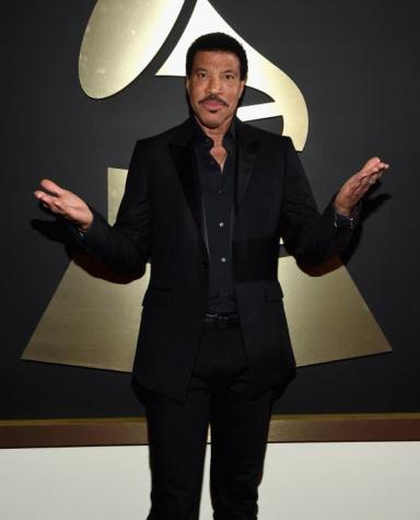 Los Grammy homenajearon a Lionel Richie, la estrella del próximo festival de Viña