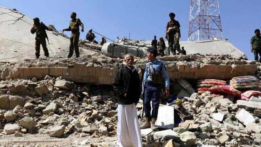 Atentado suicida deja diez soldados muertos en Yemen