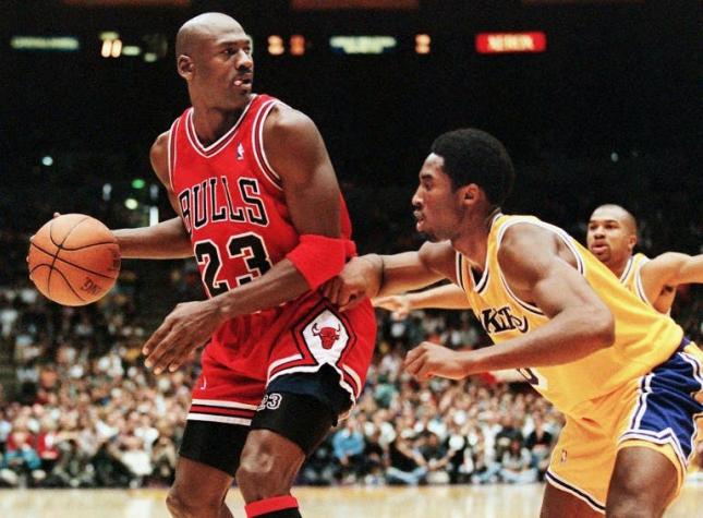 [VIDEO] Recuerda las mejores jugadas de Michael Jordan en su cumpleaños 53