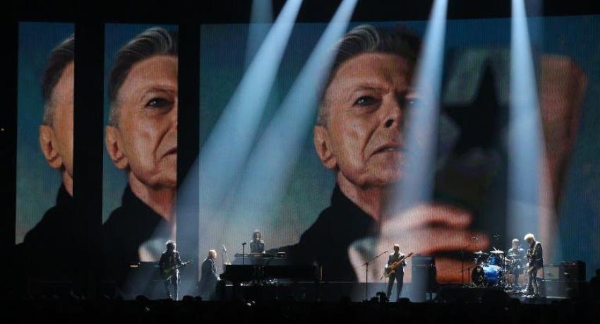 [VIDEO] Lorde realiza tributo a David Bowie durante los Brit Awards