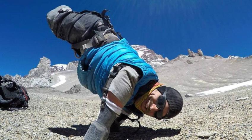Montañista sin brazos ni piernas conquistó el monte Aconcagua