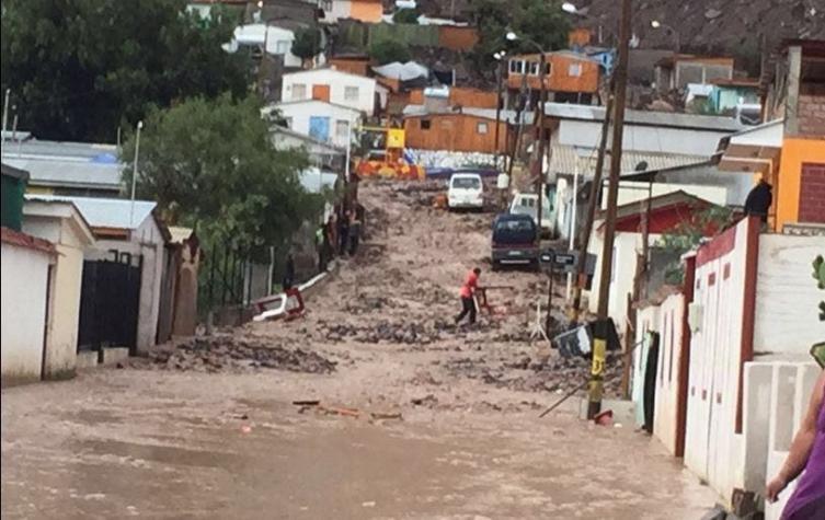 Se mantiene corte de agua provocado por desborde de ríos en Arica y Parinacota
