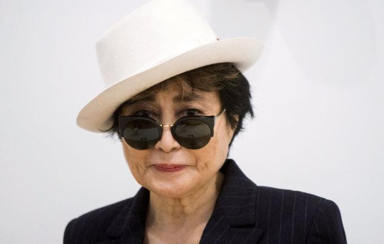 Yoko Ono se encuentra bien tras breve hospitalización