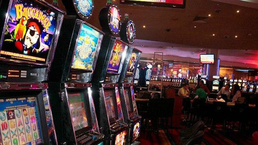Presidenta Bachelet pide renuncia del superintendente de Casinos de Juego