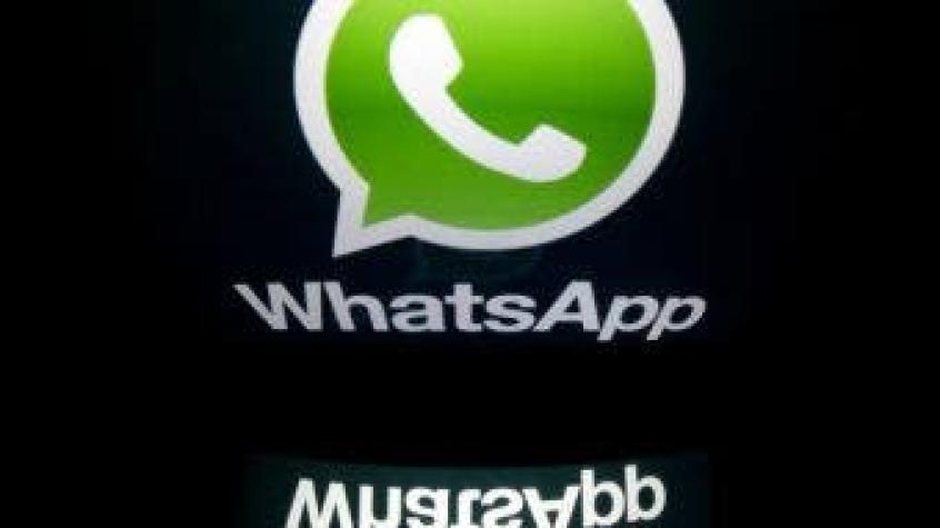 La nueva estafa en WhatsApp que involucra emojis