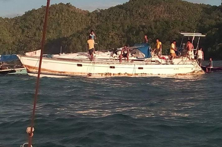 Encuentran cadáver momificado dentro de un velero a la deriva en Filipinas