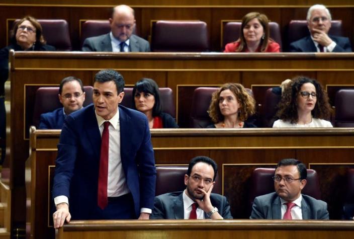 Congreso español rechaza por segunda vez investir al socialista Sánchez como jefe de gobierno