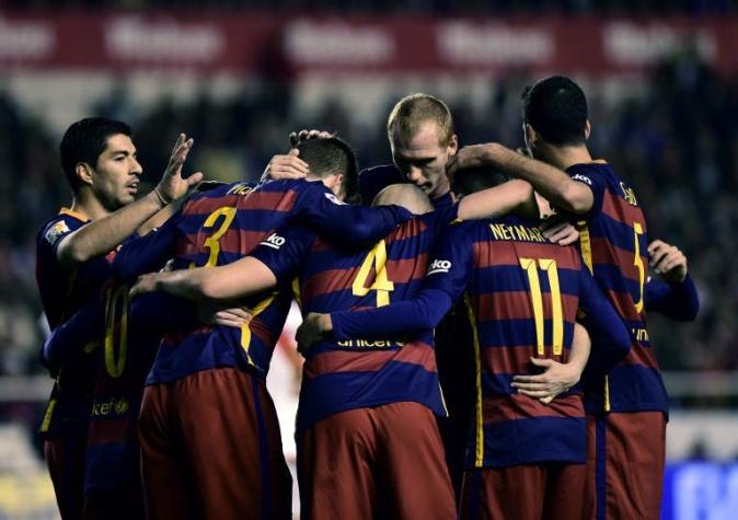 Barcelona golea al Rayo Vallecano con Messi como figura e Iturra expulsado