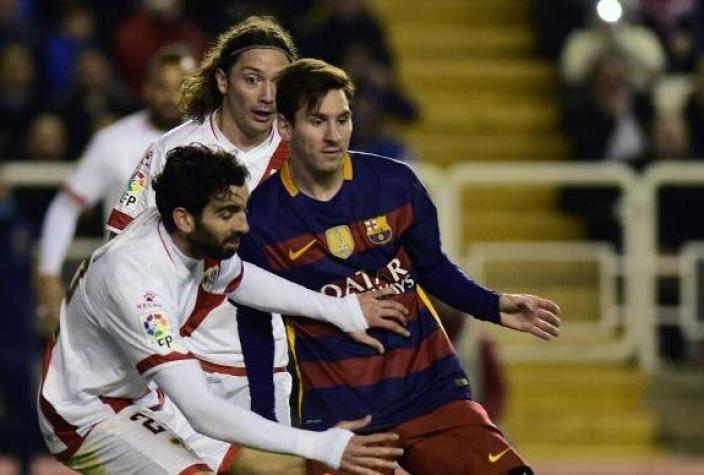 [VIDEO] Iturra acusa que jugada previa a su expulsión ante Barcelona estaba “viciada”