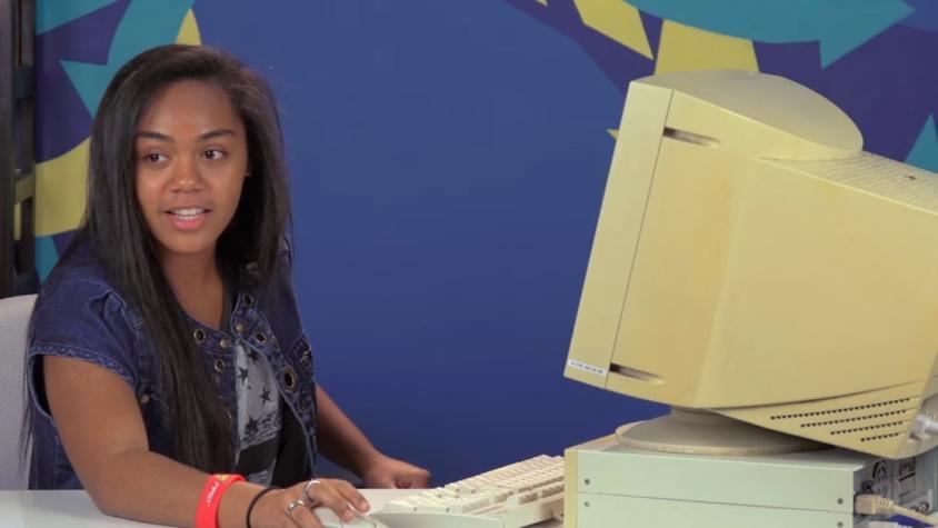 [VIDEO] Así reaccionan estos jóvenes ante un computador con Windows 95